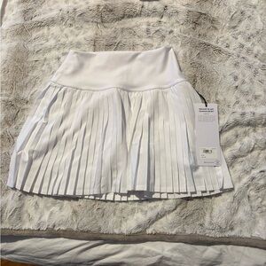 Elegant White Pleated Skirt Alo